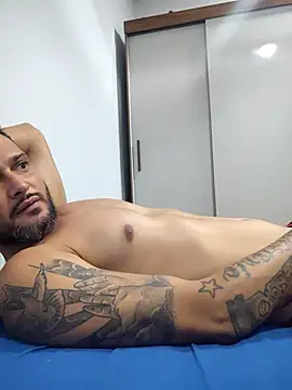 Lucasnono online show from May 2026 05:43:02 PM