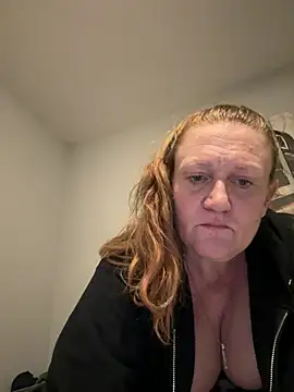Kellilyn10 online show from June 2026 02:24:02 AM