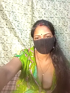 Juli 80 online show from June 2026 02:34:01 PM