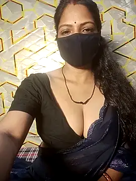 Juli 80 online show from July 2026 09:30:02 AM