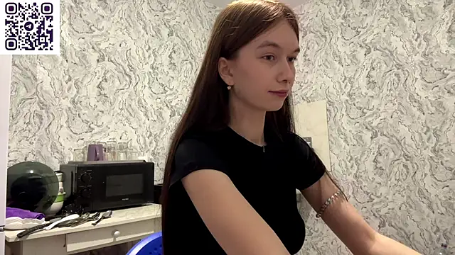 HinaDesire online show from June 2026 08:12:02 PM
