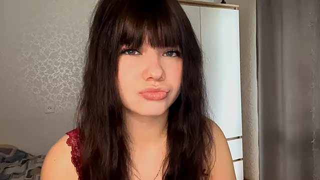 Snapshot of EmilyMercurial chatting on May 2026 05:34:02 AM EmilyMercurial online show from May 2026 05:34:02 AM