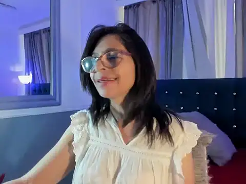 lena gray online show from June 2026 04:57:02 PM