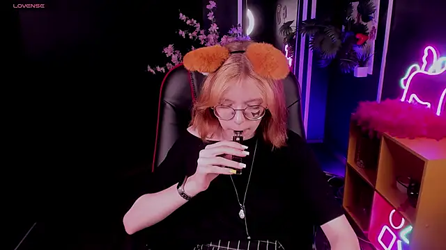 FoxxyyPolly online show from June 2026 06:15:02 AM