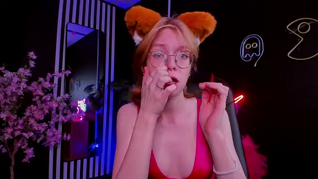 FoxxyyPolly online show from June 2026 05:39:02 AM