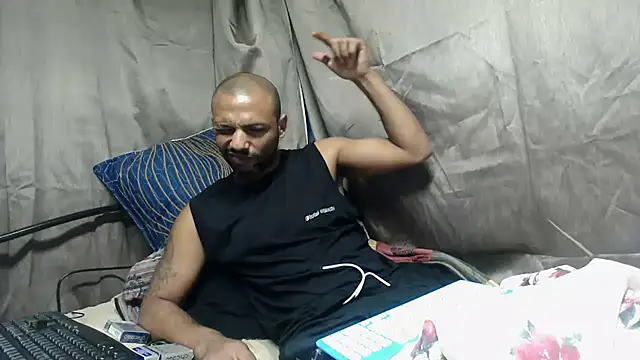 Camodick online show from April 2026 05:36:02 AM