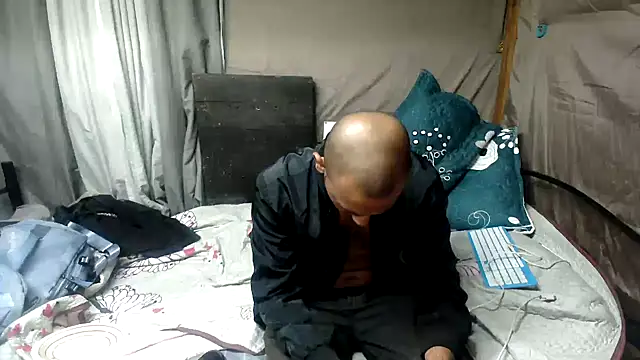 Camodick online show from June 2026 07:19:01 PM