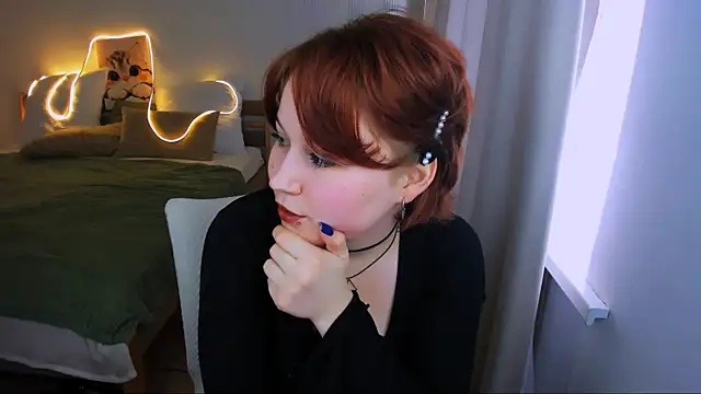 MiaLacrice online show from June 2026 11:48:01 AM