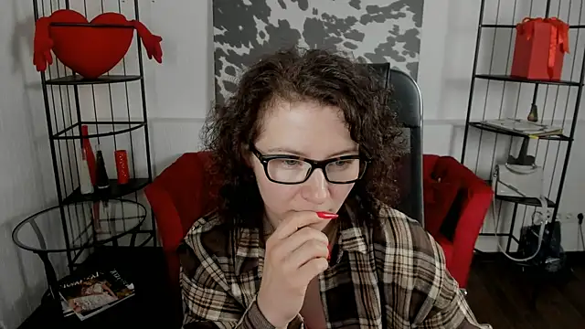 Snapshot of AureliaGleam chatting on June 2026 01:23:01 AM AureliaGleam online show from June 2026 01:23:01 AM