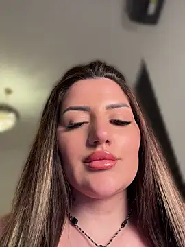 SophiePale online show from June 2026 07:31:01 PM