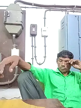 Hot-Parinda200 online show from May 2026 08:00:02 AM