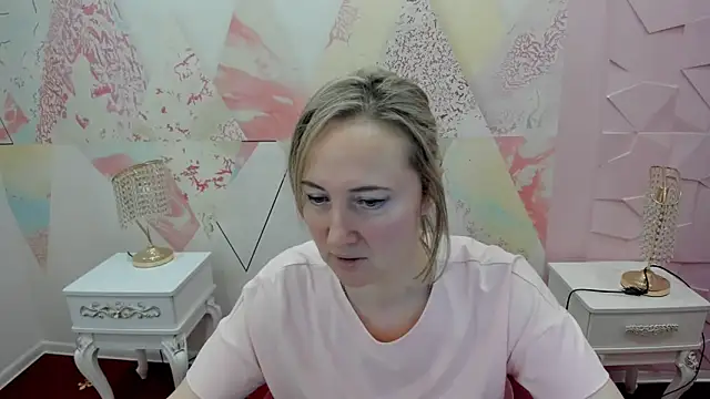 Rosemeonce online show from May 2026 01:17:01 PM