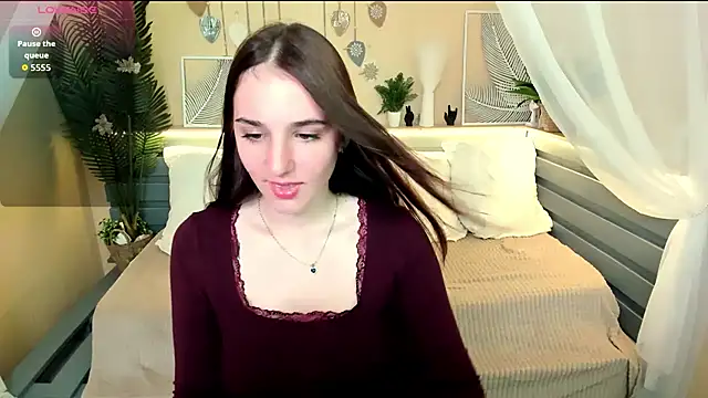 Maya Winters online show from July 2026 10:32:02 AM