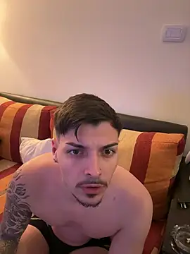 lautydiaz98 online show from July 2026 10:01:02 PM