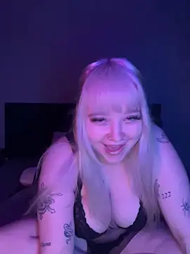 Snapshot of xxcocoaxx26 chatting on May 2026 08:18:01 PM xxcocoaxx26 online show from May 2026 08:18:01 PM