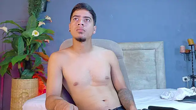 criss hardcock  online show from May 2026 01:40:01 PM