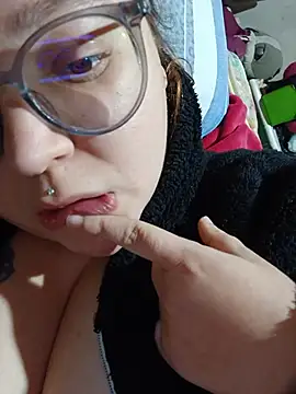 Candy1875 online show from May 2026 03:59:02 AM