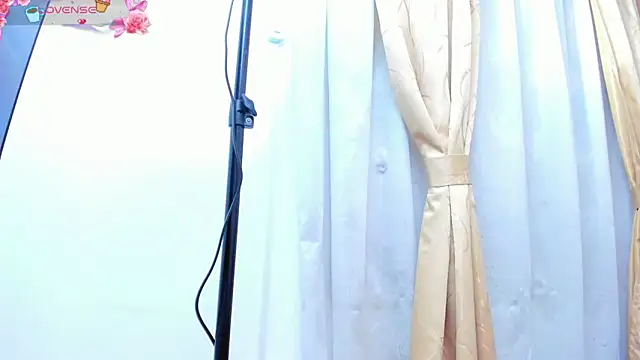 mia18    online show from May 2026 09:21:01 PM
