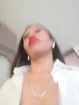 Snapshot of Vely_ chatting on June 2026 07:00:02 PM Vely online show from June 2026 07:00:02 PM