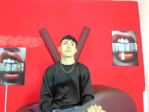 CAT LOVE1 online show from May 2026 04:07:01 AM
