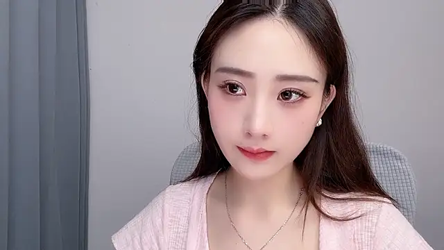  222Mia online show from June 2026 04:23:01 AM