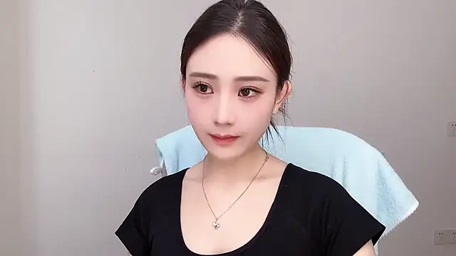  222Mia online show from July 2026 03:21:01 AM