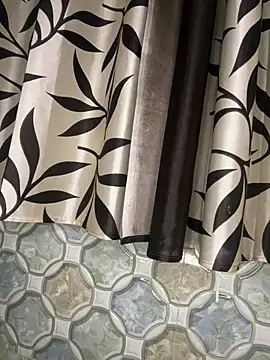 queen sofiya online show from June 2026 06:53:01 PM