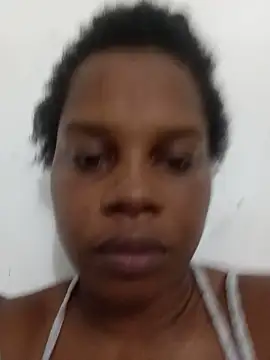 Snapshot of momspretty chatting on May 2026 04:26:04 PM momspretty online show from May 2026 04:26:04 PM