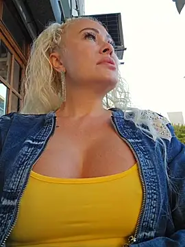 MILFBARBY online show from October 2025 06:56:02 AM