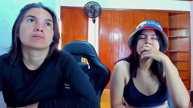 Soffy and Emily online show from June 2026 01:06:02 PM