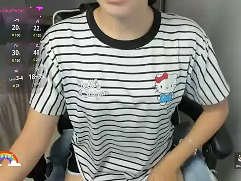 Linh smile  online show from July 2026 02:57:01 PM