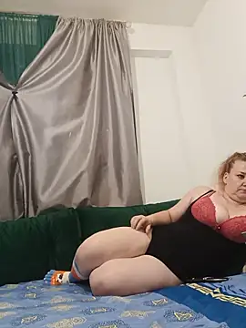 JuliaBestX online show from June 2026 10:47:02 PM