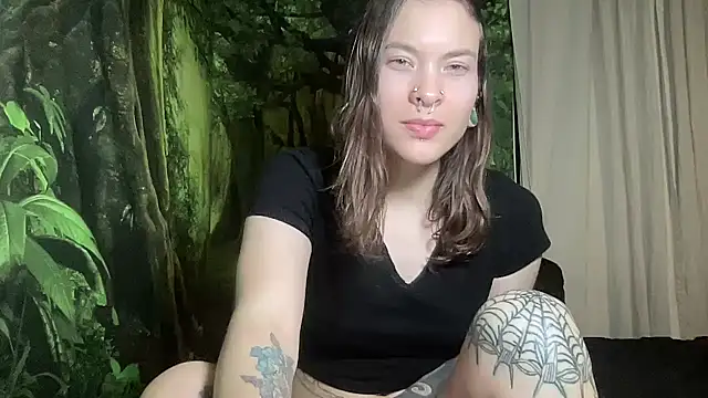 mo0ngoddess online show from January 2025 11:10:01 AM