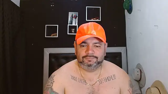 Snapshot of perverseveteranmanxxx chatting on February 2025 11:21:02 PM perverseveteranmanxxx online show from February 2025 11:21:02 PM