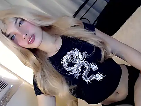 Lily holly online show from June 2026 12:05:02 AM