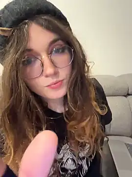 cutypiefull online show from May 2026 12:40:02 AM