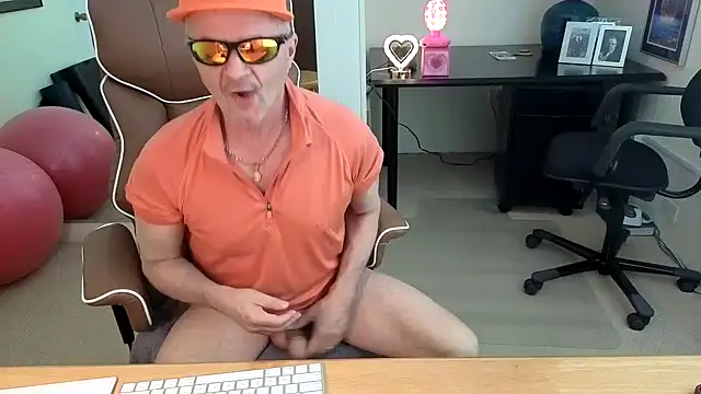 Snapshot of hotdadbod chatting on February 2026 09:33:02 PM hotdadbod online show from February 2026 09:33:02 PM