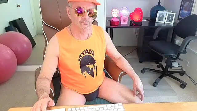 Snapshot of hotdadbod chatting on February 2026 09:38:02 PM hotdadbod online show from February 2026 09:38:02 PM