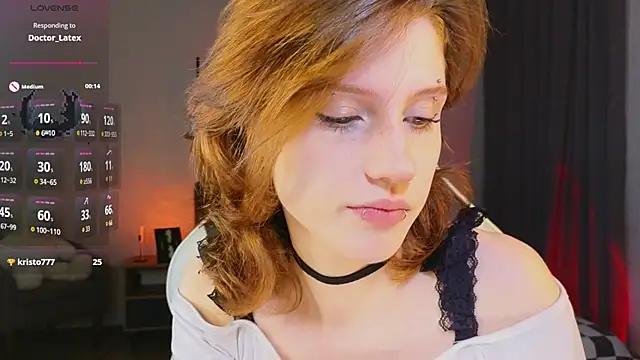 Snapshot of vampi_queen chatting on July 2026 09:46:02 PM vampi queen online show from July 2026 09:46:02 PM