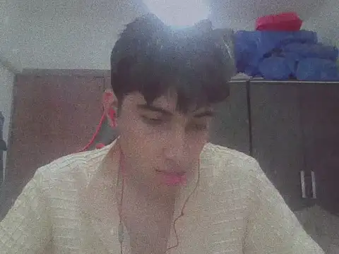 Femboi Aditi online show from May 2026 11:40:02 AM