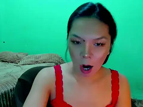 Snapshot of mamacitttaa chatting on May 2026 01:39:02 PM mamacitttaa online show from May 2026 01:39:02 PM