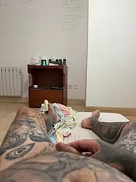 albertogg12 online show from June 2026 09:37:01 AM