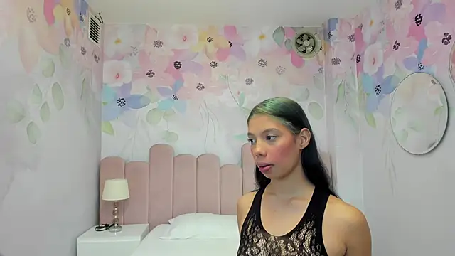 doll skinny18 online show from May 2026 01:06:01 PM