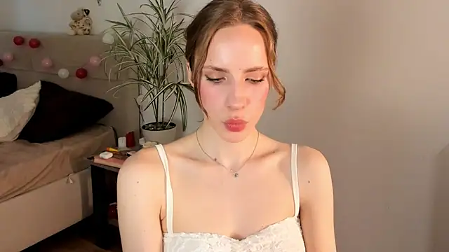 imogensy online show from June 2026 02:12:01 PM