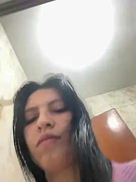 Miel rousse online show from June 2026 04:28:01 AM