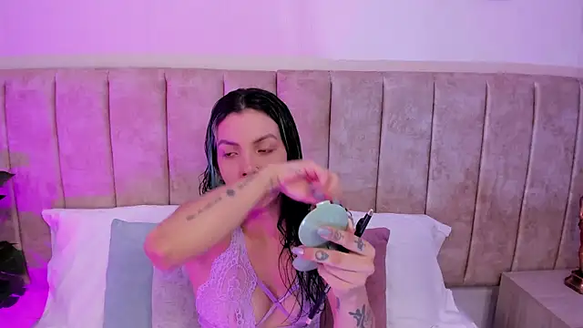 DinahCarter online show from June 2026 12:28:02 PM