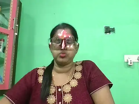 Snapshot of Kavya17 chatting on July 2026 02:13:01 PM Kavya17 online show from July 2026 02:13:01 PM