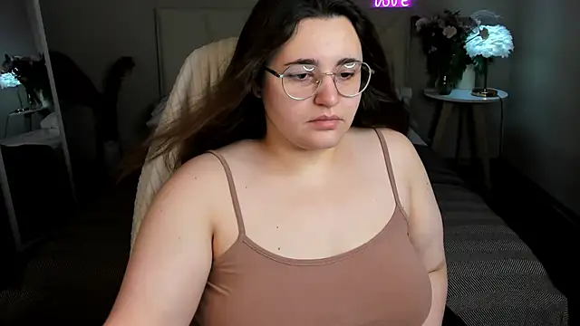 Ayleen Gece online show from June 2026 03:02:01 AM