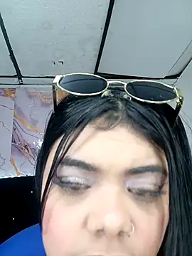 luxuryluna online show from May 2026 11:47:01 PM