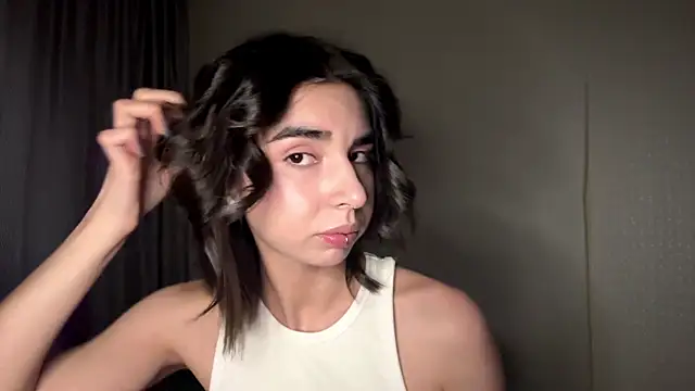 JessiaRuezga online show from June 2026 12:24:02 PM